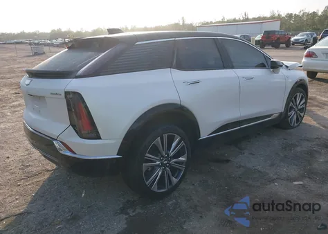 2025 Cadillac Optiq Luxury 2 Awd z USA, uszkodzony, nr VIN 3GYK3DMR5SS140745